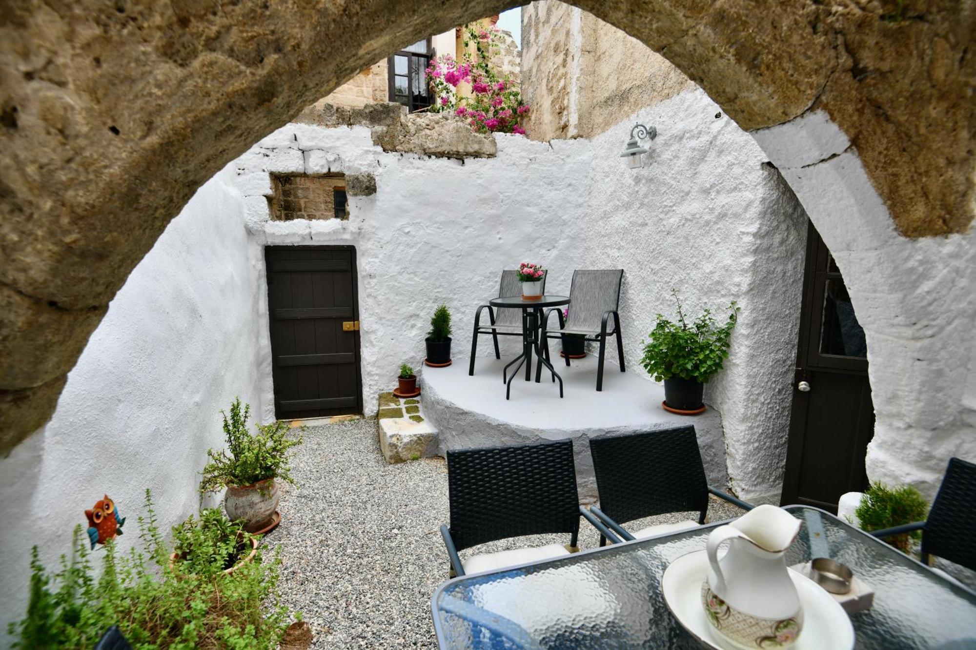 דירות Rhodes City Penelope Garden House Old Town מראה חיצוני תמונה